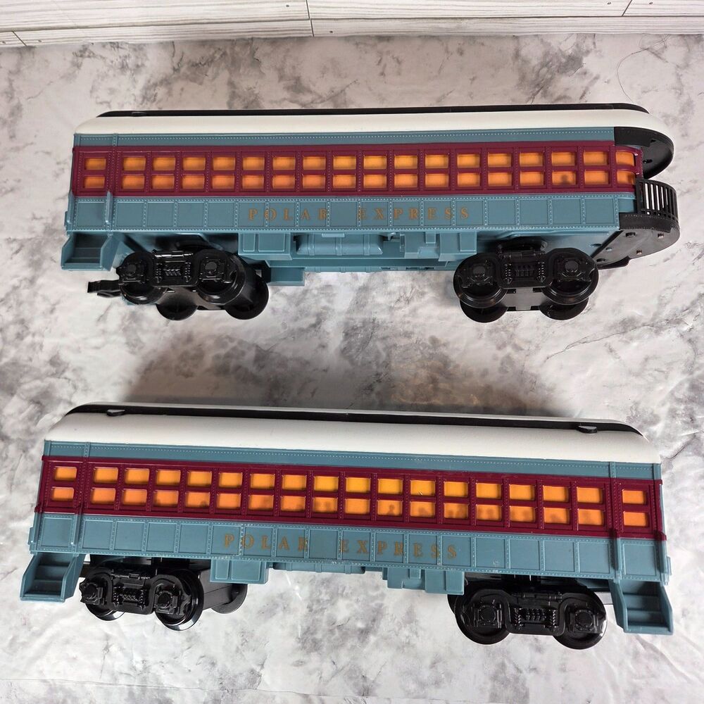 Lionel Polar Express Pair of Passenger Cars for Battery Powered G-Gauge Set